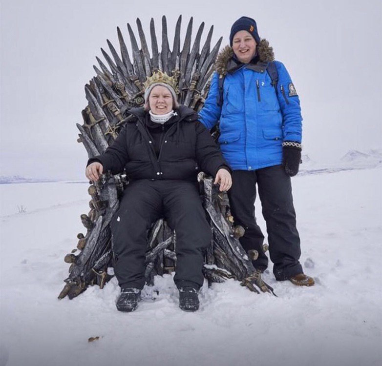 权利的游戏第八季第一集（无中文字幕）：磁力链接：magnet:?xt=urn:btih:e7bc9d5737bfe9e4bd50f596d64347af4edfb9a5  （速度比较慢）腾讯视频删减版中文字幕：链接: 